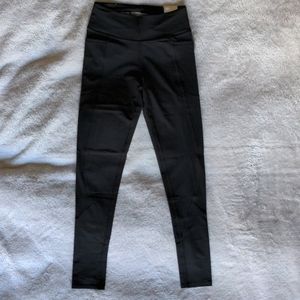 Victoria's Secret Victoria Sport Total Knockout Tight - Small, Black w/ pockets